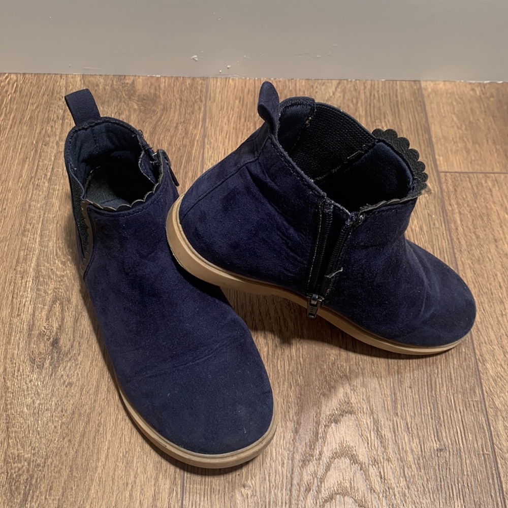 Tucker + Tate scalloped Chelsea boot (toddler and little kid) Size 1M